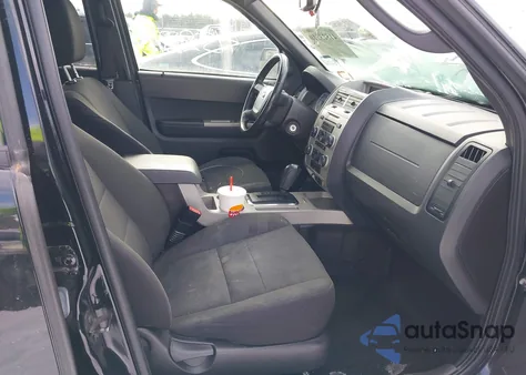 2012 Ford Escape Xlt z USA, uszkodzony, nr VIN 1FMCU0D77CKA32103